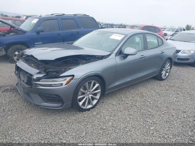 2019 VOLVO S60 7JRA22TK6KG012933 Photo 1