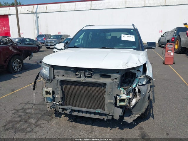 Ford EXPLORER XLT 2017 1FM5K8D86HGD05807 Image 6