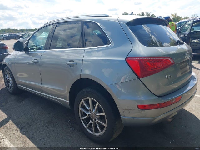 2011 AUDI Q5 WA1LFAFP7BA047815 Photo 2