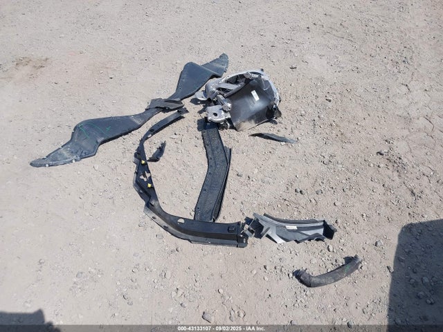 1G1YB3D49S5102567 Chevrolet lt2