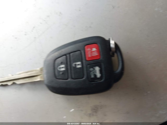 Toyota 2zr-fe 2015 2T1BURHE4FC301824 Image 11