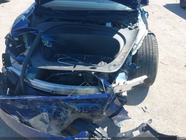 2025 TESLA MODEL 3 5YJ3E1EA1SF910377 Photo 9