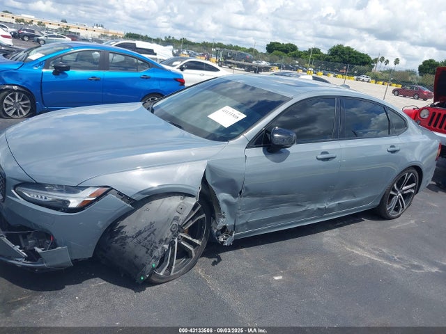 2021 VOLVO S90 LVYA22MT9MP223223 Photo 5