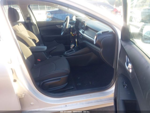 2020 KIA FORTE 3KPF24AD4LE205832 Photo 4