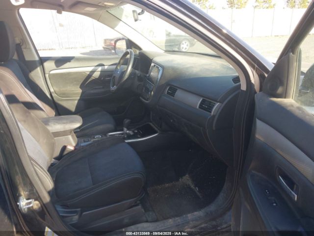 2017 MITSUBISHI OUTLANDER JA4AZ3A35HZ044937 Photo 4
