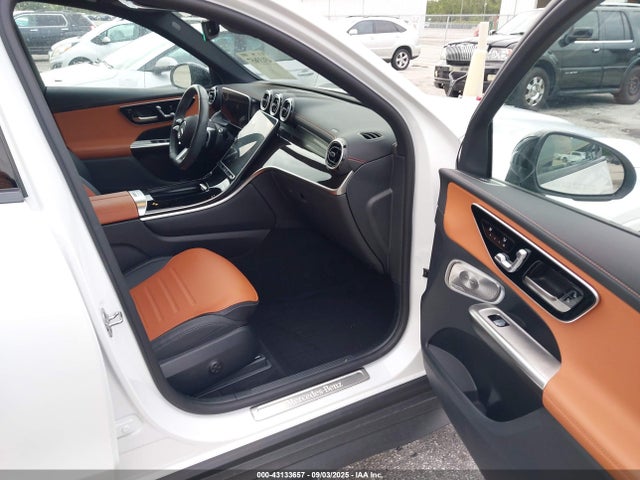 W1NKM4GB8RF197854 Mercedes-Benz m254