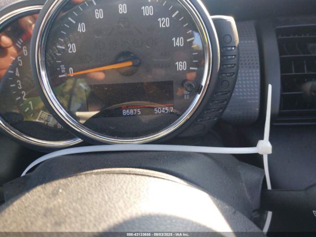 2017 MINI CONVERTIBLE WMWWG5C57H3C20238 Photo 6