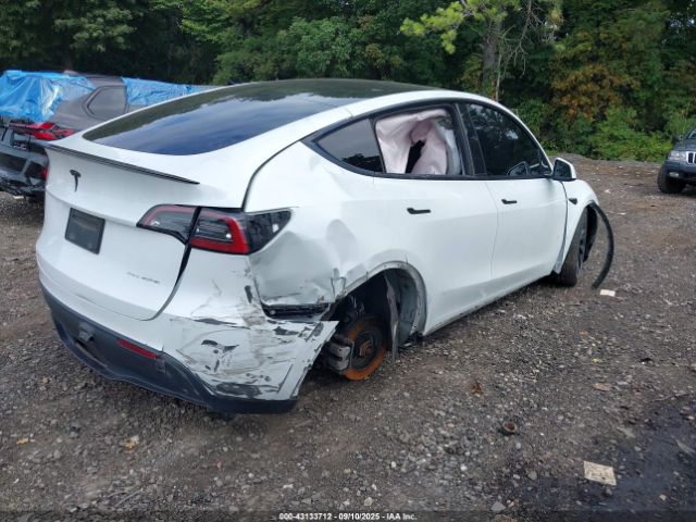 2024 TESLA MODEL Y 7SAYGDEE9RA221671 Photo 5