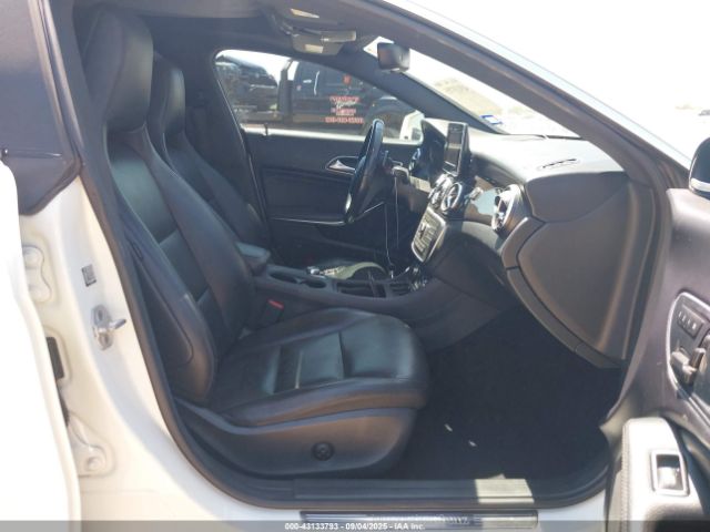 2015 MERCEDES-BENZ CLA 250 WDDSJ4EB0FN245602 Photo 4