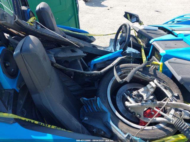 2023 POLARIS SLINGSHOT 57XAARHB1P8159849 Photo 7