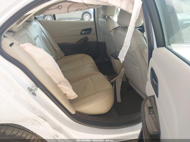 Chevrolet lkw 2015 1G11C5SL1FF126401 Image 8