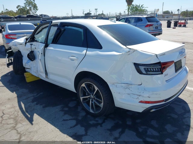 2019 AUDI A4 WAUGMAF48KN020356 Photo 2