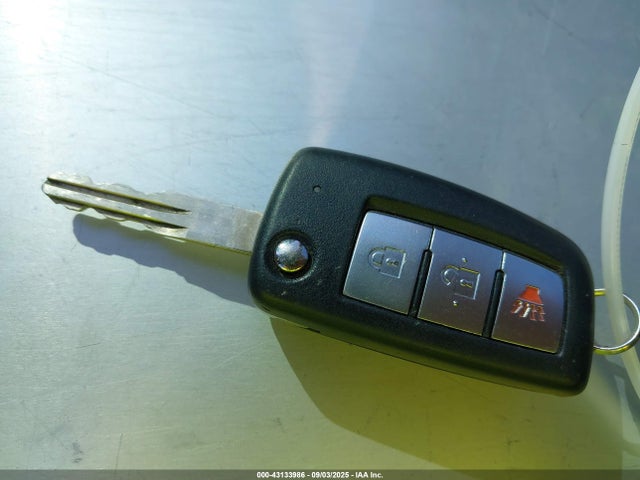 JN1BJ1CP7HW014266 Nissan 2017