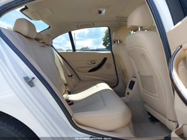 BMW 328I 2015 WBA3A5G51FNS83445 Image 8