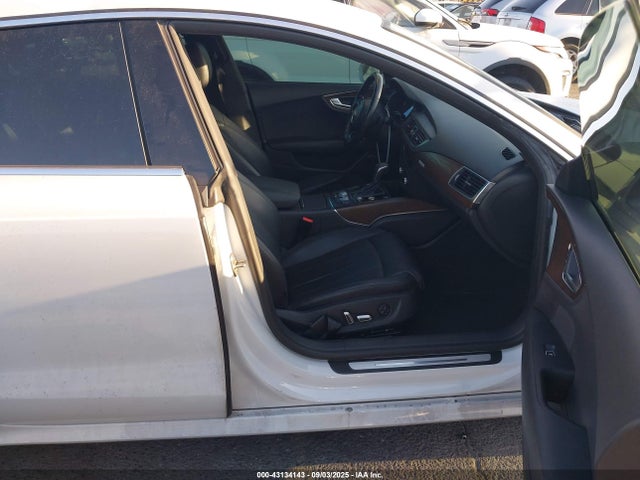 2016 AUDI A7 WAU2GAFC2GN056981 Photo 4