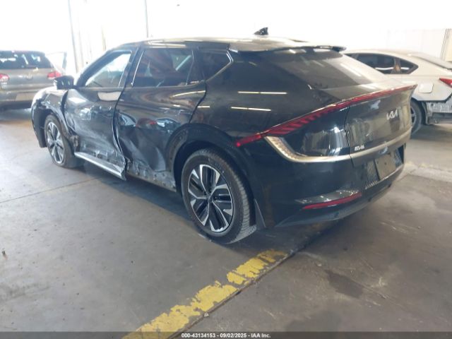 2022 KIA EV6 KNDC3DLC9N5058765 Photo 2
