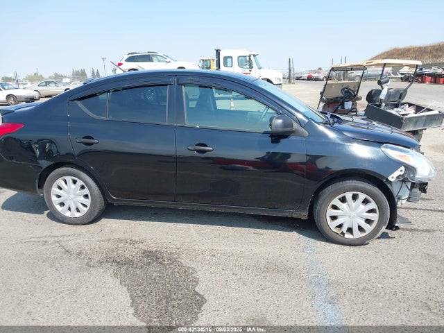 3N1CN7AP5FL812542 Nissan 2015