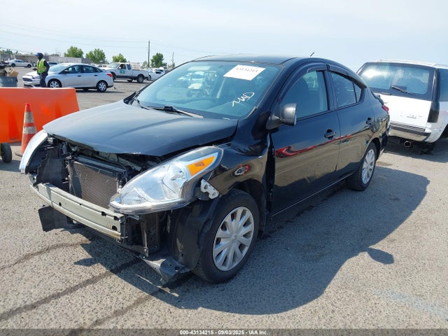 3N1CN7AP5FL812542 Nissan 2015