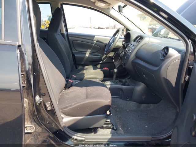 3N1CN7AP5FL812542 Nissan 2015
