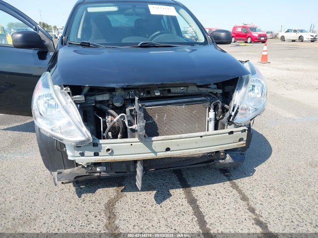 3N1CN7AP5FL812542 Nissan 2015