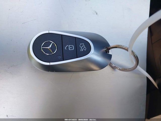 W1NKM4GB7RF200646 Mercedes-Benz m254