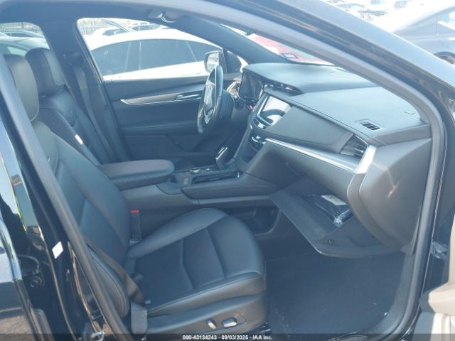 2023 CADILLAC XT5 1GYKNAR44PZ147346 Photo 4