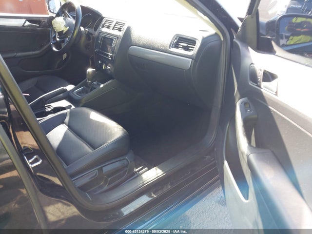 3VWDB7AJ9HM261676 Volkswagen 1.4 tsi