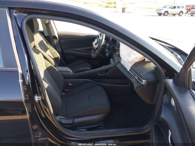 2024 HYUNDAI ELANTRA KMHLL4DG2RU821878 Photo 4
