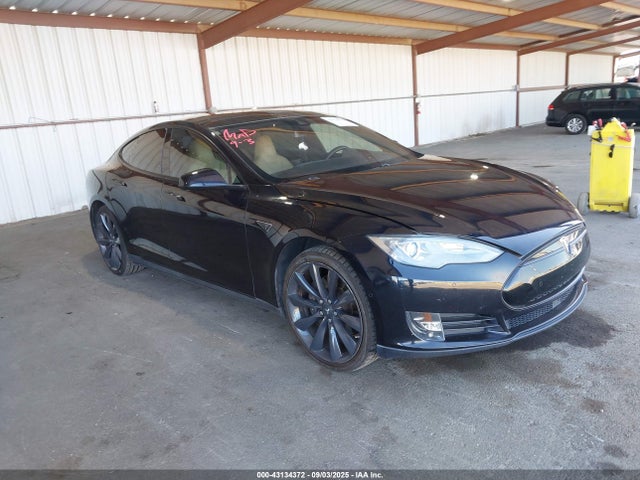 2015 TESLA MODEL S 5YJSA1S22FF098100 Photo 0