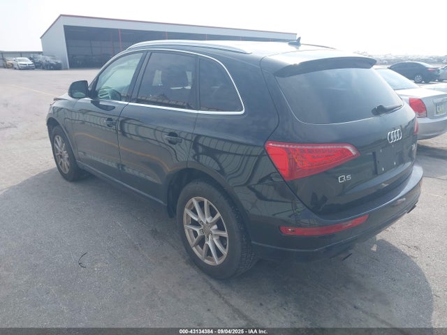 2010 AUDI Q5 WA1LKAFP9AA018195 Photo 2