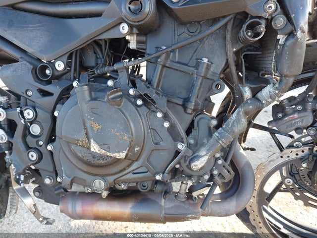 Kawasaki Z400 2023 JKAERKD10PDAN1203 Image 8