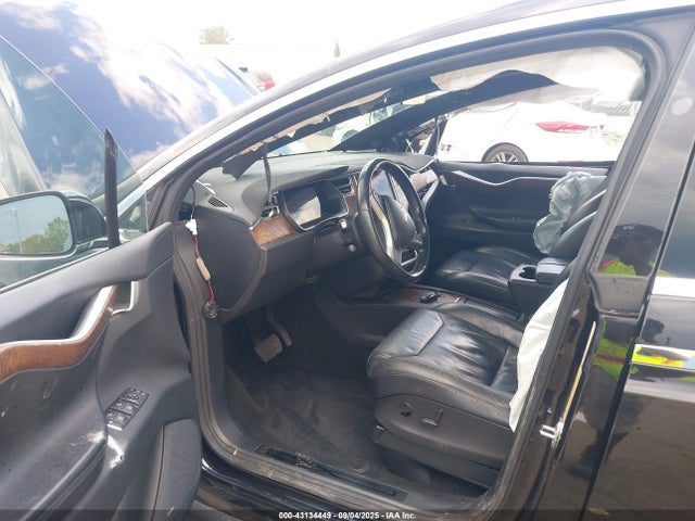 2017 TESLA MODEL X 5YJXCAE21HF052403 Photo 4