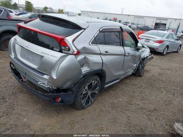 2018 MITSUBISHI ECLIPSE CROSS JA4AT5AA7JZ040485 Photo 3