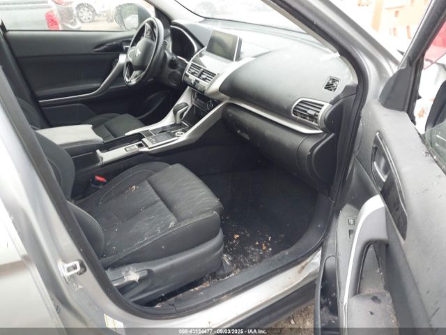 2018 MITSUBISHI ECLIPSE CROSS JA4AT5AA7JZ040485 Photo 4