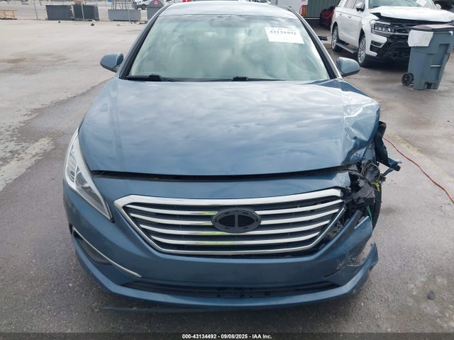 Hyundai 2017 2017 5NPE24AF2HH570414 Image 12