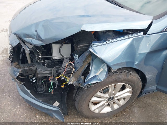 Hyundai 2017 2017 5NPE24AF2HH570414 Image 6