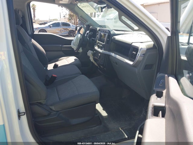 Ford tivct 2023 1FTMF1CB4PKE33659 Image 5