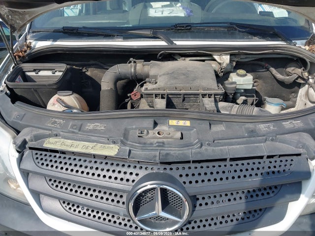 Mercedes-Benz 2015 2015 WD3PE8DB1FP130809 Image 10
