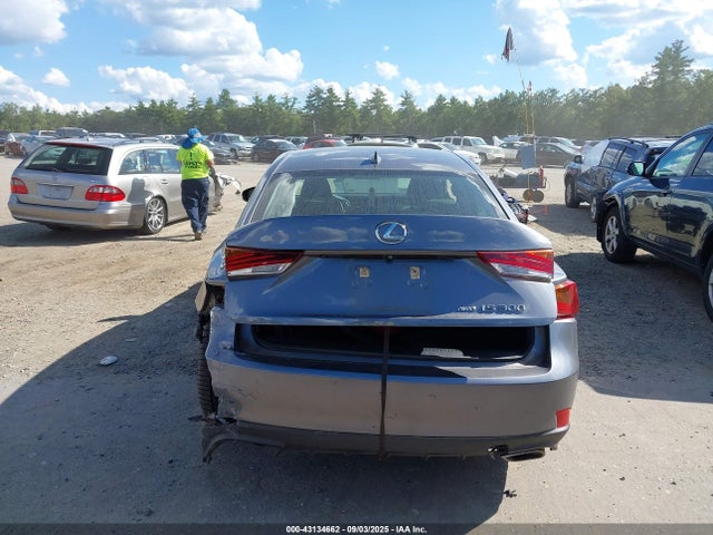 Lexus IS 2018 JTHC81D24J5033612 Image 16