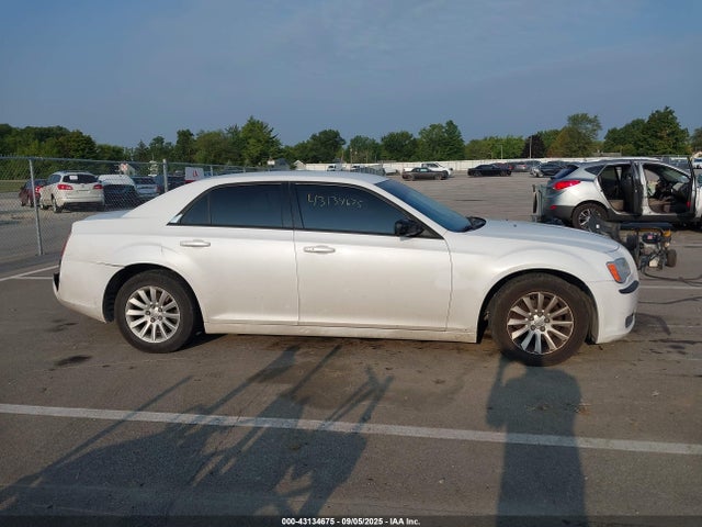 Chrysler 2014 2014 2C3CCAAG4EH184291 Image 13