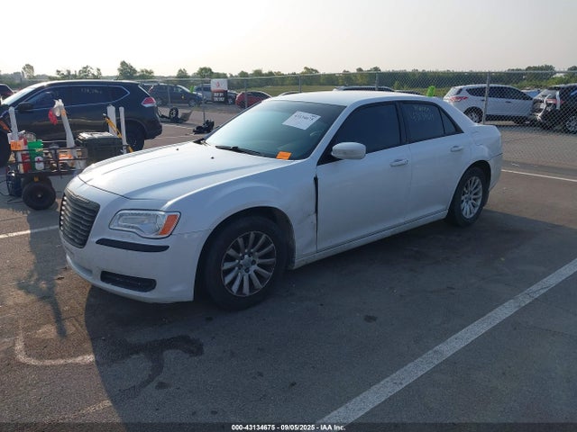 Chrysler 2014 2014 2C3CCAAG4EH184291 Image 2
