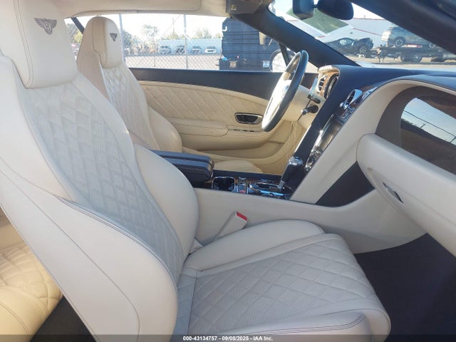 2017 BENTLEY CONTINENTAL GT SCBGT3ZA5HC061795 Photo 4