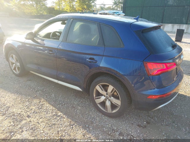 2018 AUDI Q5 WA1ANAFY3J2005878 Photo 2