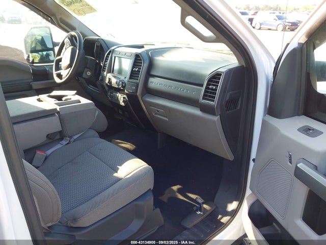 1FT8W3DT8KEG15165 Ford 2019