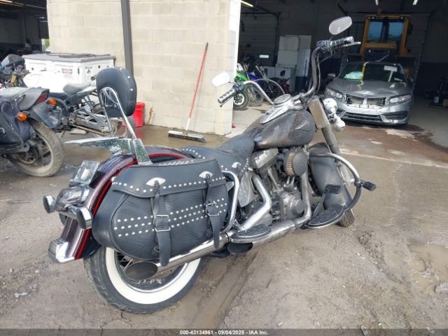 2011 HARLEY-DAVIDSON FLSTC 1HD1BW515BB037151 Photo 3