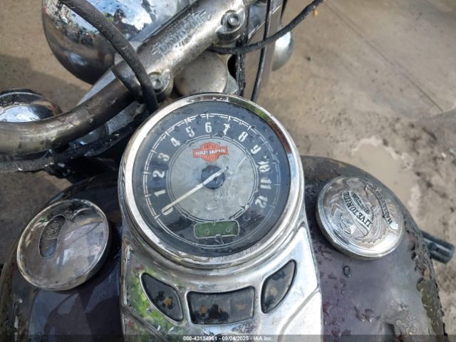 2011 HARLEY-DAVIDSON FLSTC 1HD1BW515BB037151 Photo 6