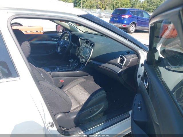 Nissan Maxima 2017 1N4AA6AP4HC377818 Image 5