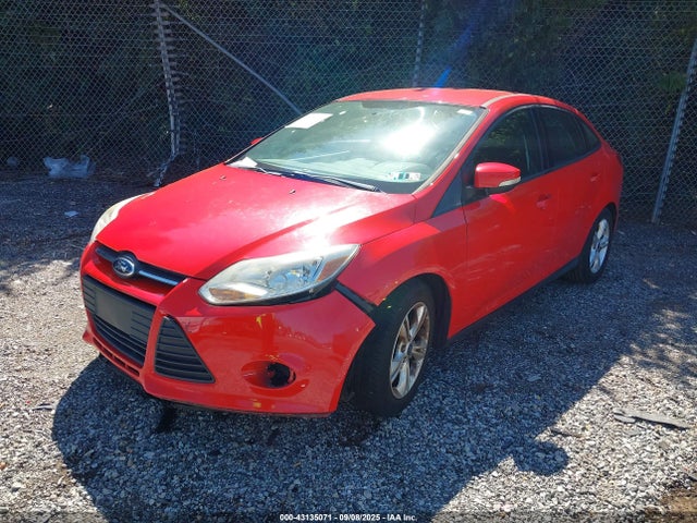 Ford Focus 2014 1FADP3F25EL320319 Image 2