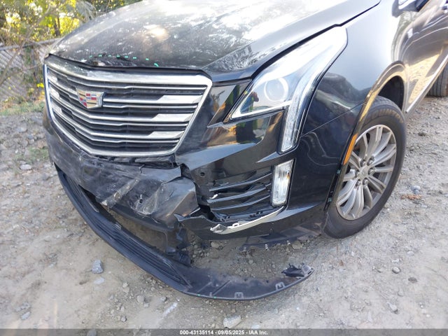 2018 CADILLAC XT5 1GYKNCRS4JZ218563 Photo 5