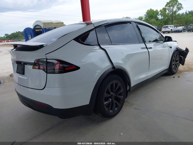 2023 TESLA MODEL X 7SAXCDE54PF425916 Photo 3
